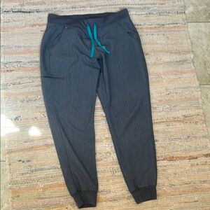 Figs Zamora joggers graphite gray size M